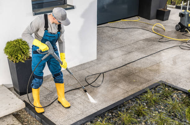 Best Commercial Pressure Washing  in Elkader, IA
